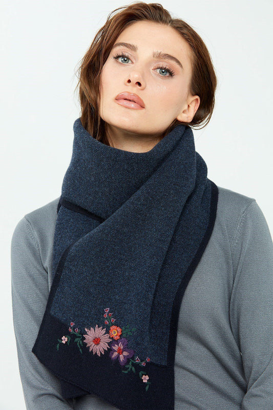 Patterned Women's Scarf DSN24K22155