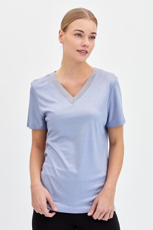 Desen Minimalist V Yaka Kısa Kol Kadın T-Shirt - Günlük & Şık