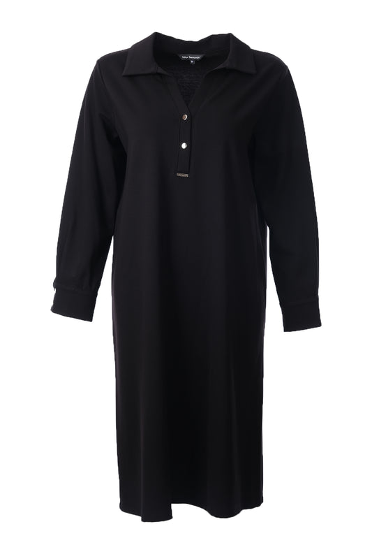 Dress by Tolga Saraçoğlu