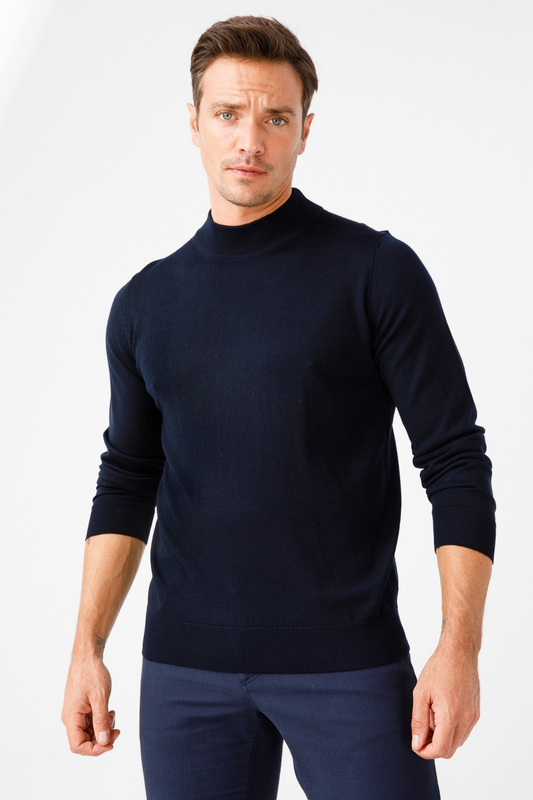 Men's Basic Half Turtleneck Thin Knit Sweater Pattern