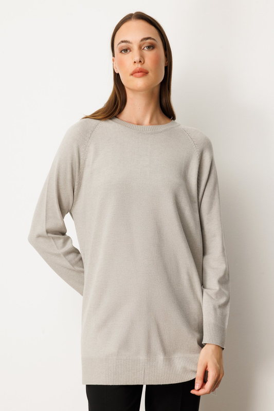 On Arkası Düğmeli Sıfır Yaka Kazak