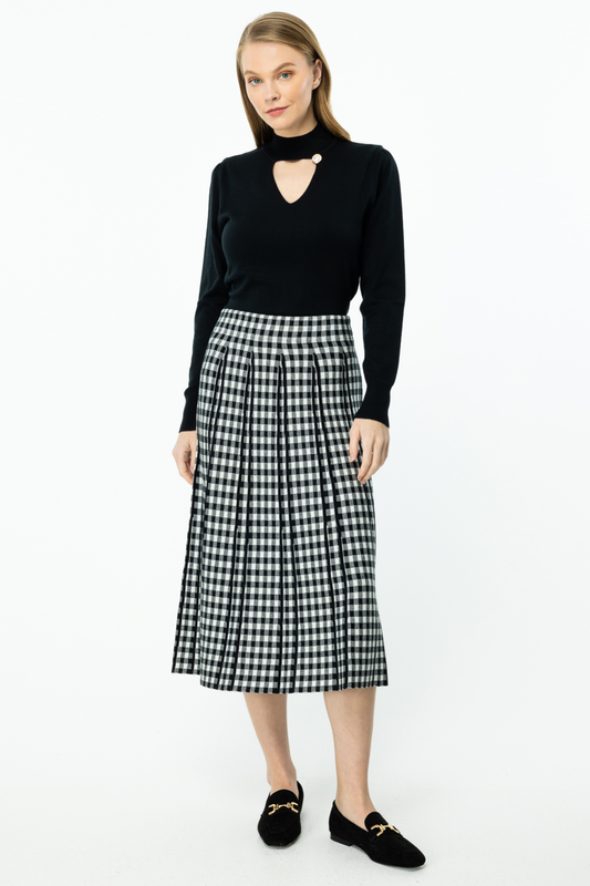 Ten Women's Skirts 24KON45210