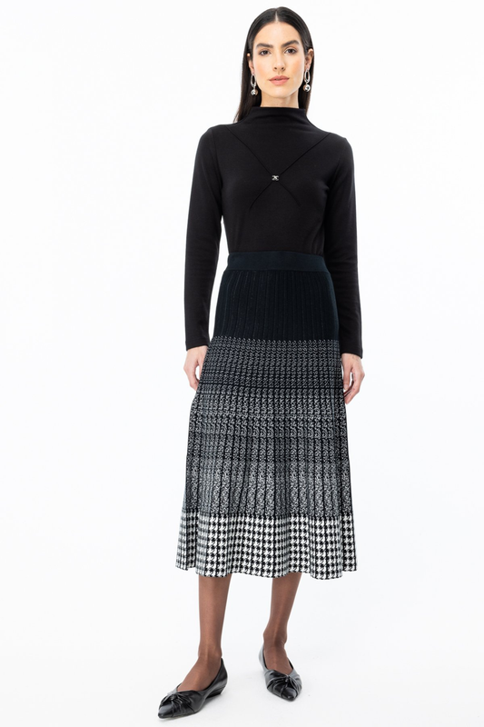 Ten Women's Skirts 24KON45211