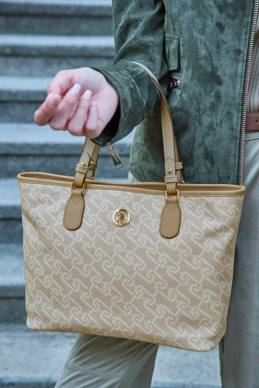 US Polo Assn. Women's Shoulder Bag US23520