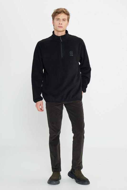 Wrangler Men's Velvet Trousers W12SEC221