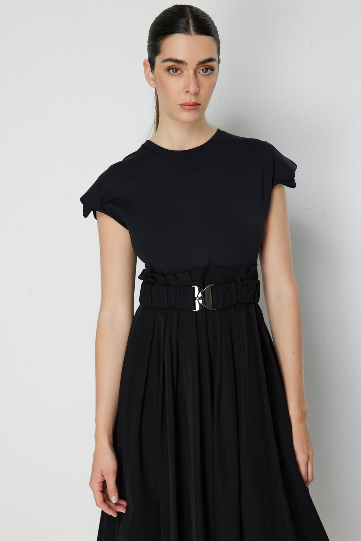 Beli Kemerli Mix Kumaşlı Maxi Elbise On Secondary image