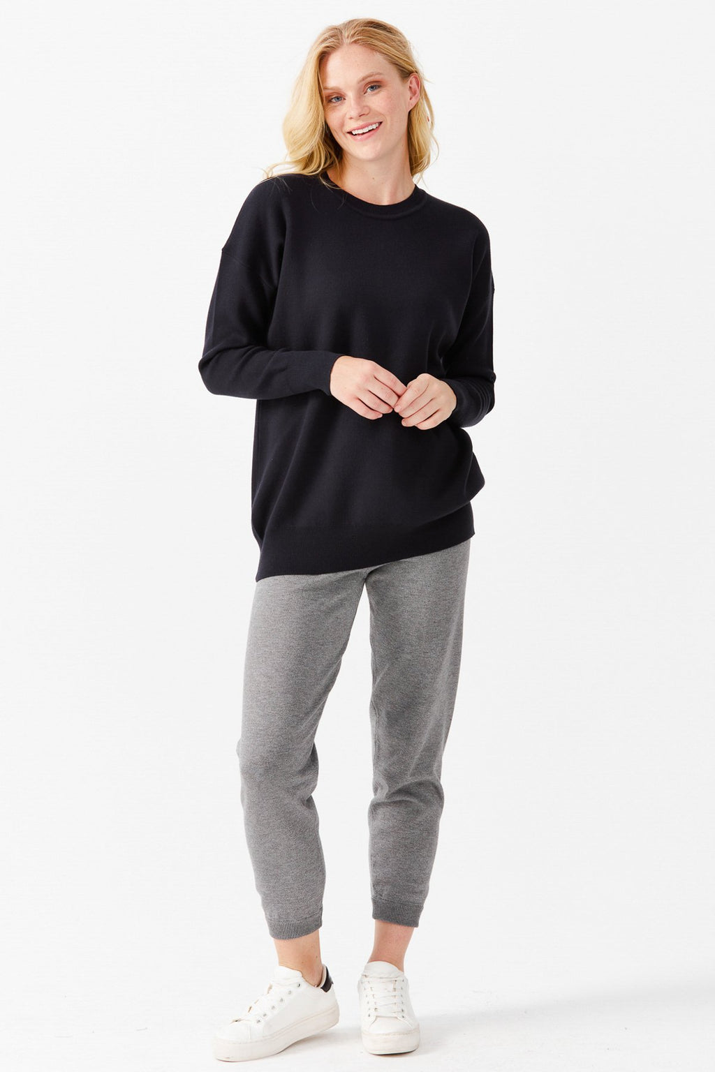 Desen Kadın Oversize Uzun Kol Minimalist Bluz - Rahat ve Şık