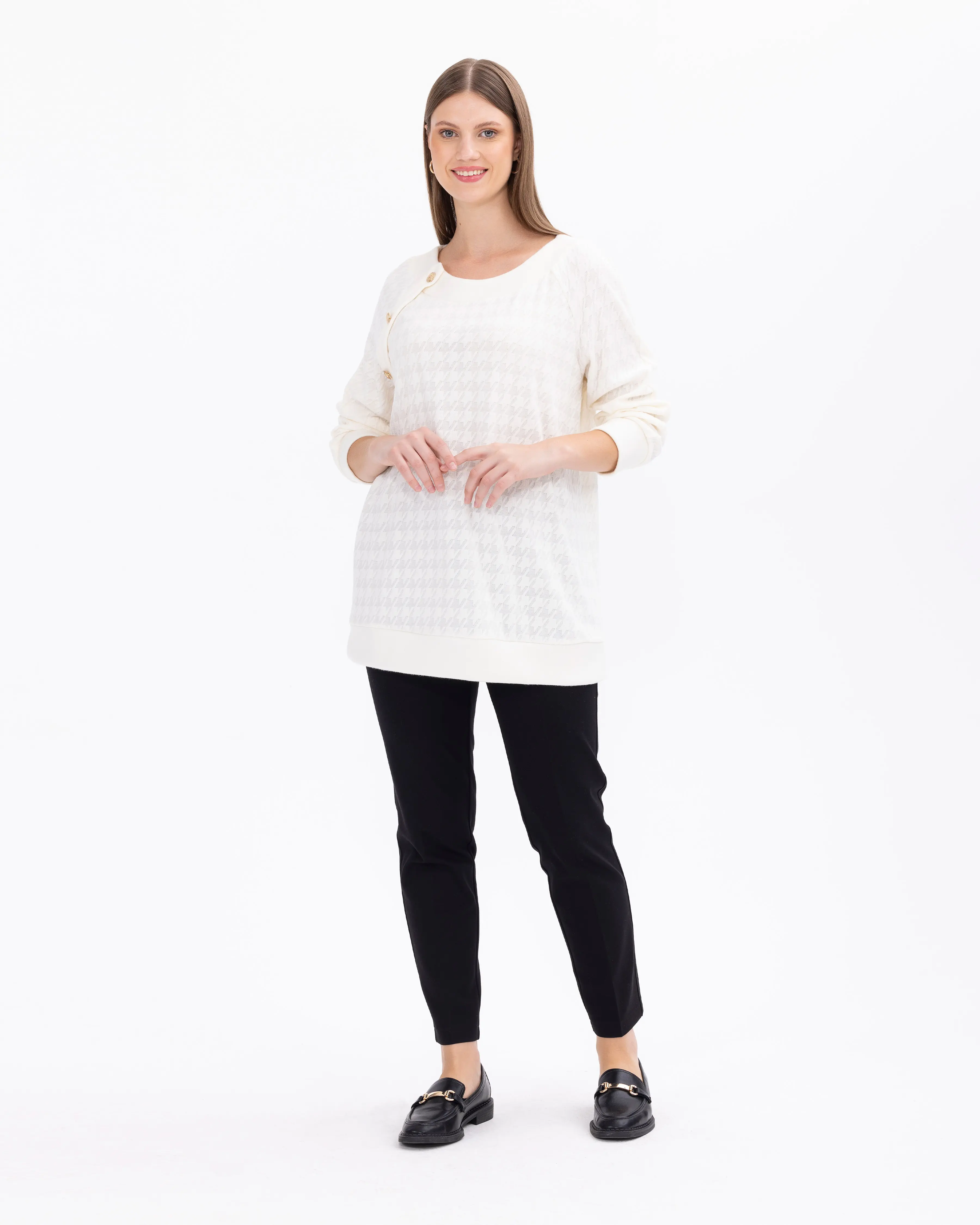 Gala-xi Büyük Beden Yuvarlak Yaka Düğme Detaylı Uzun Kollu Kadın Bluz 2321001045 Main image