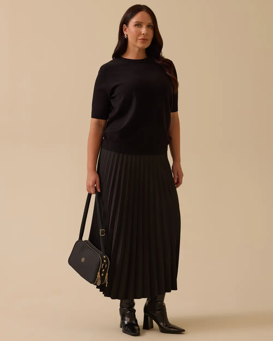 Plus size short-sleeved basic knit blouse Gala-Xi