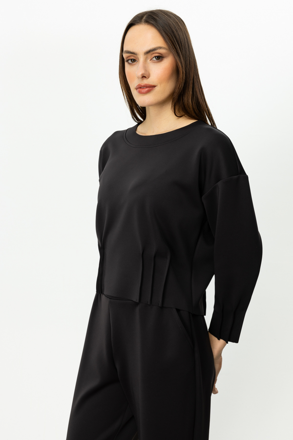 On Kadın Minimalist Crop Bluz - Oversize 3/4 Kol Yuvarlak Yaka