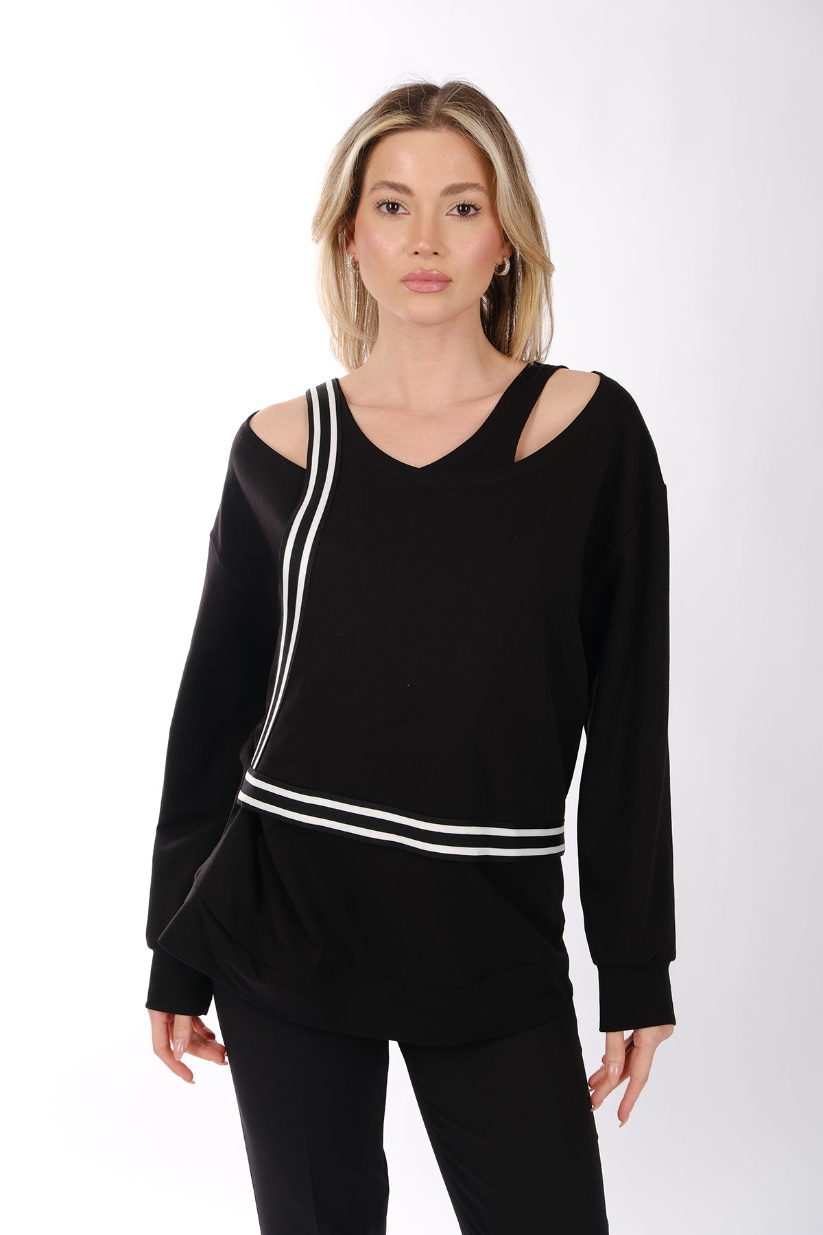 Ysatis Minimalist Oversize V Yaka Uzun Kol Kadın Bluz - Günlük & Özel Gün Main image