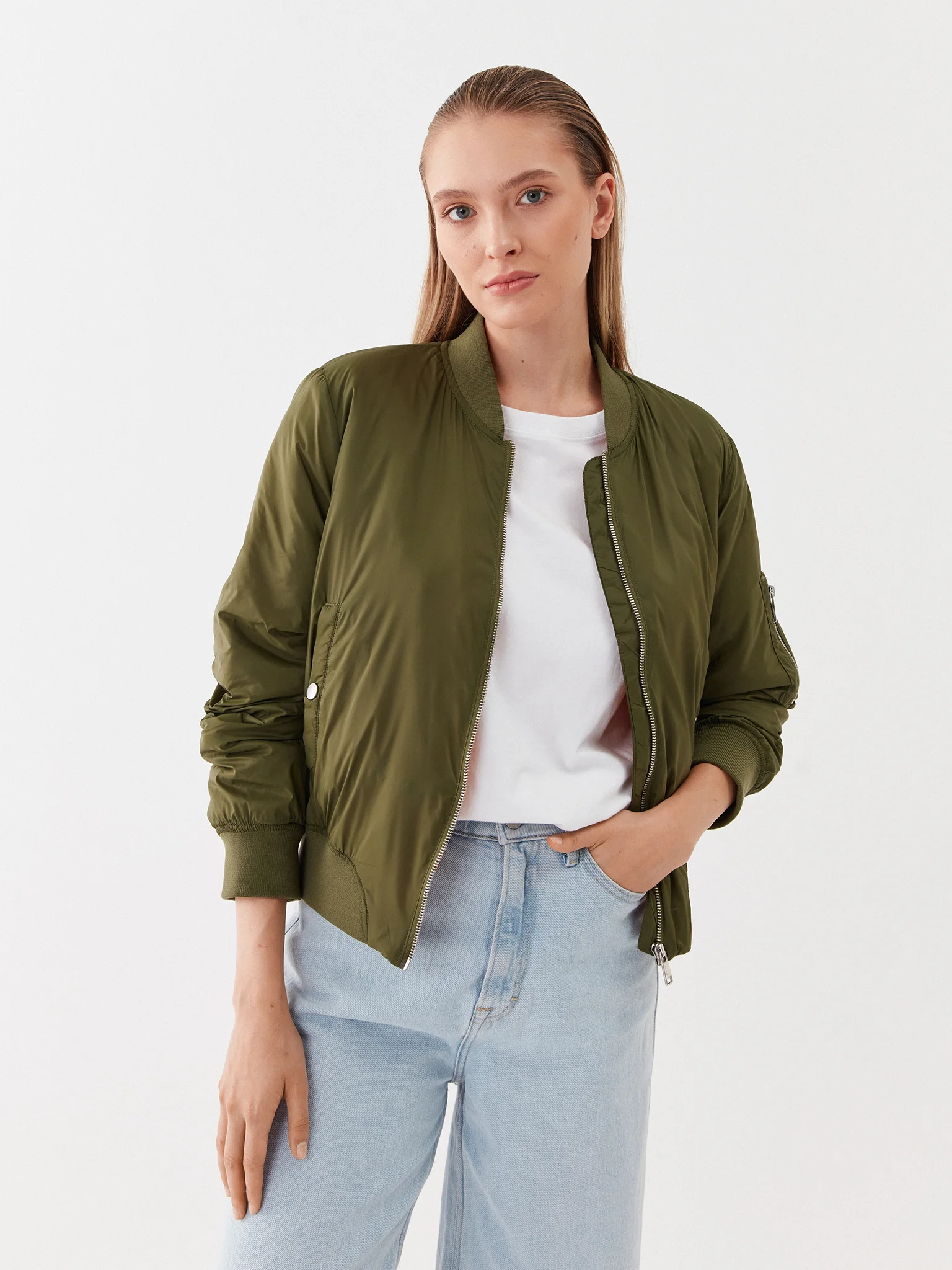 Only Minimalist Crop Bomber Ceket - Günlük & Şık | Hemen Al! Main image