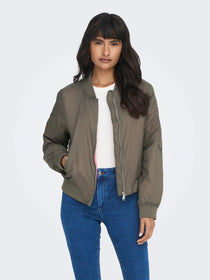 Only Minimalist Crop Bomber Ceket - Günlük & Şık | Hemen Al!