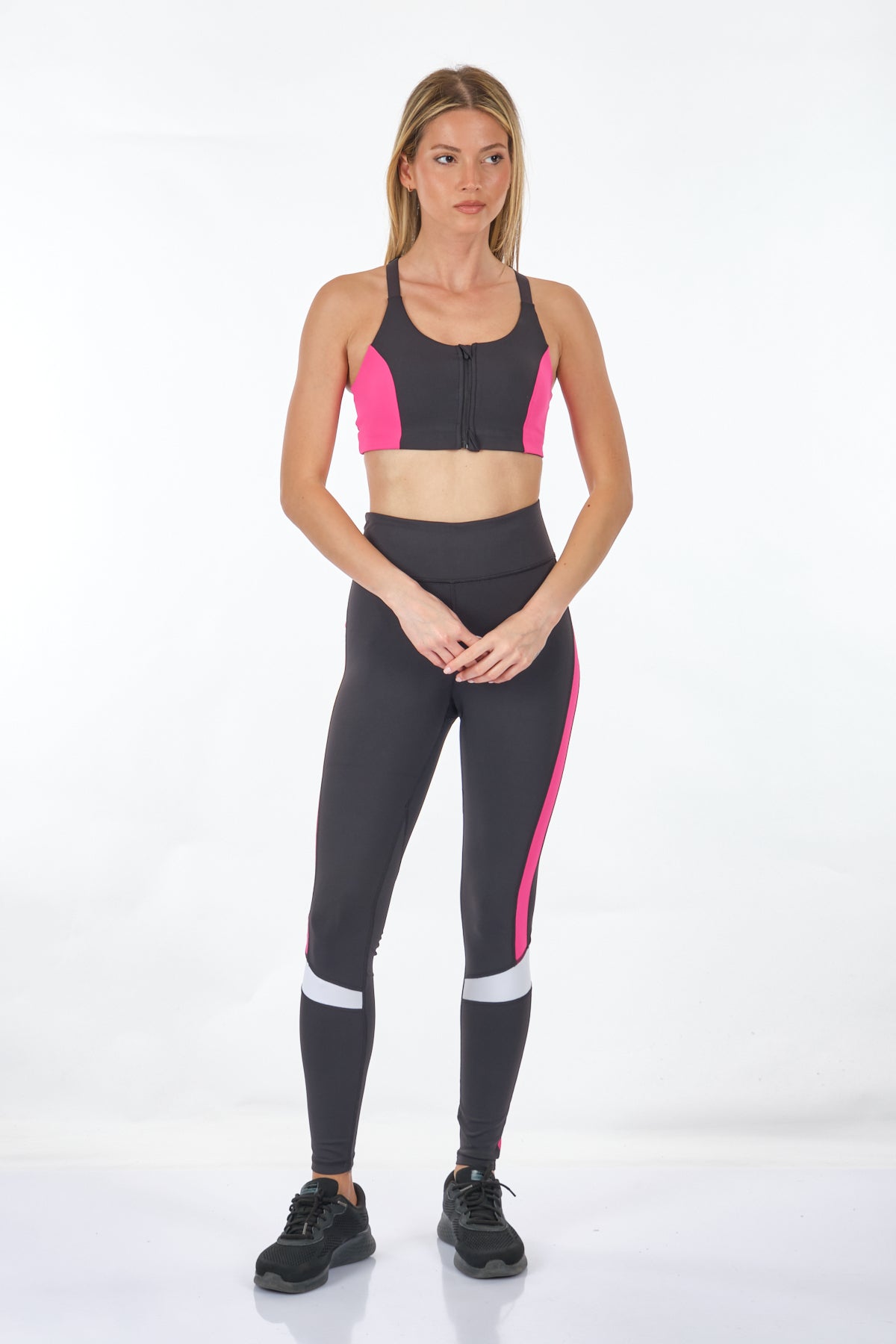 Only Fermuarlı Crop Spor Büstiyer - Minimalist Tasarım Secondary image