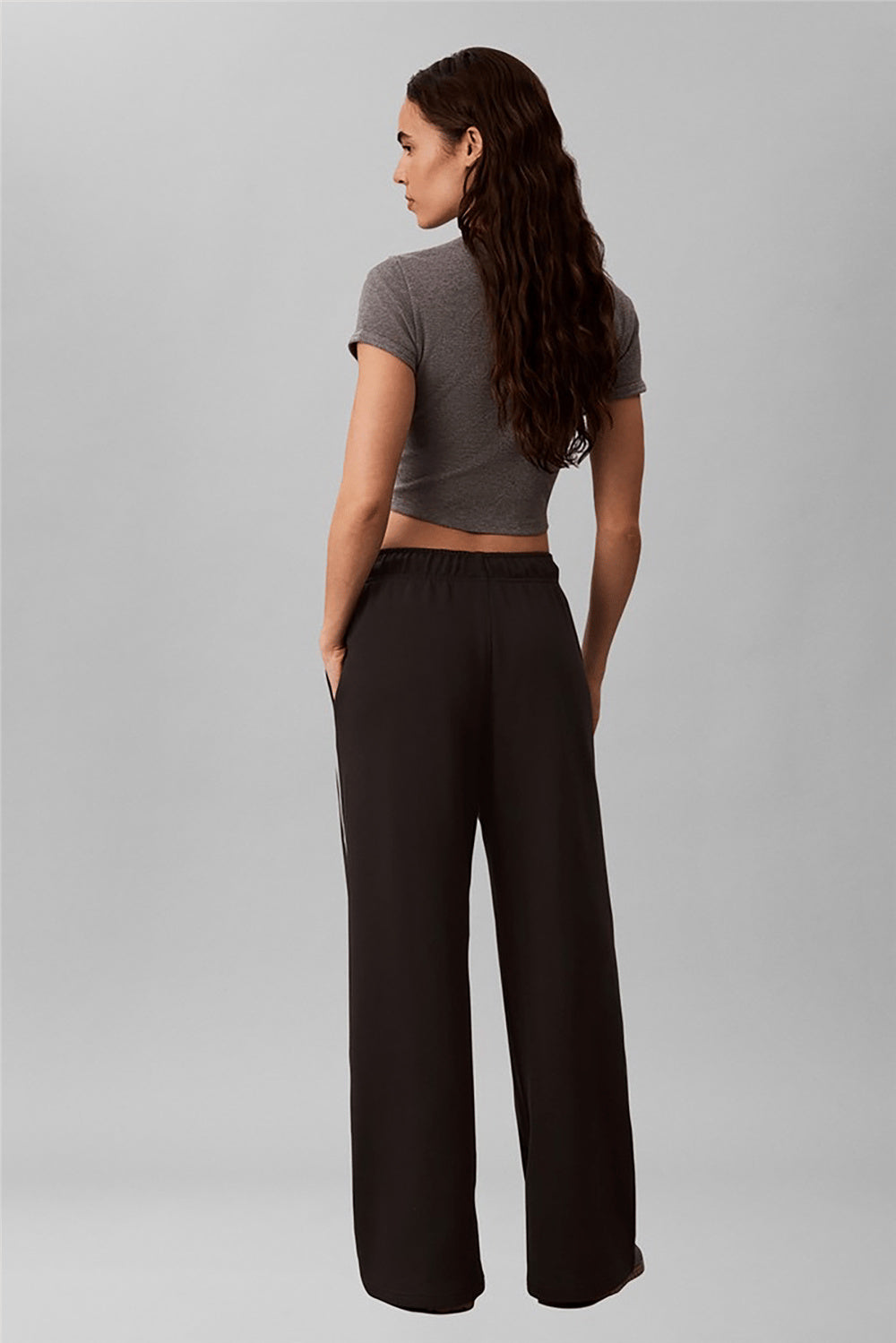 Calvin Klein Logolu Pamuklu Yüksek Bel Bol Paça Kadın Pantolon LV047H258G Secondary image