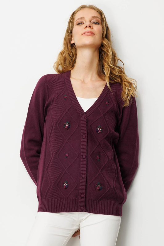 Women's V-Neck Cardigan with Diamond Pattern Embroidery on the Front