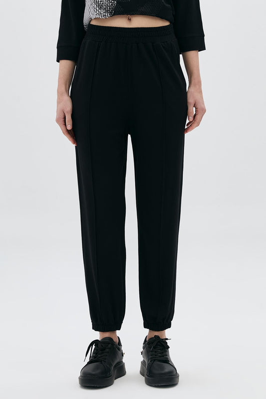 Daido Women's Trousers 19Y311903824