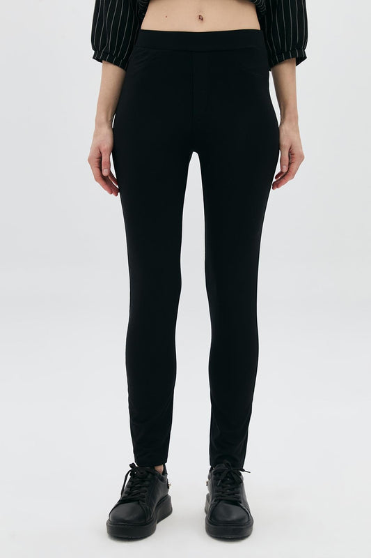 Daido Women's Trousers 19Y311903827