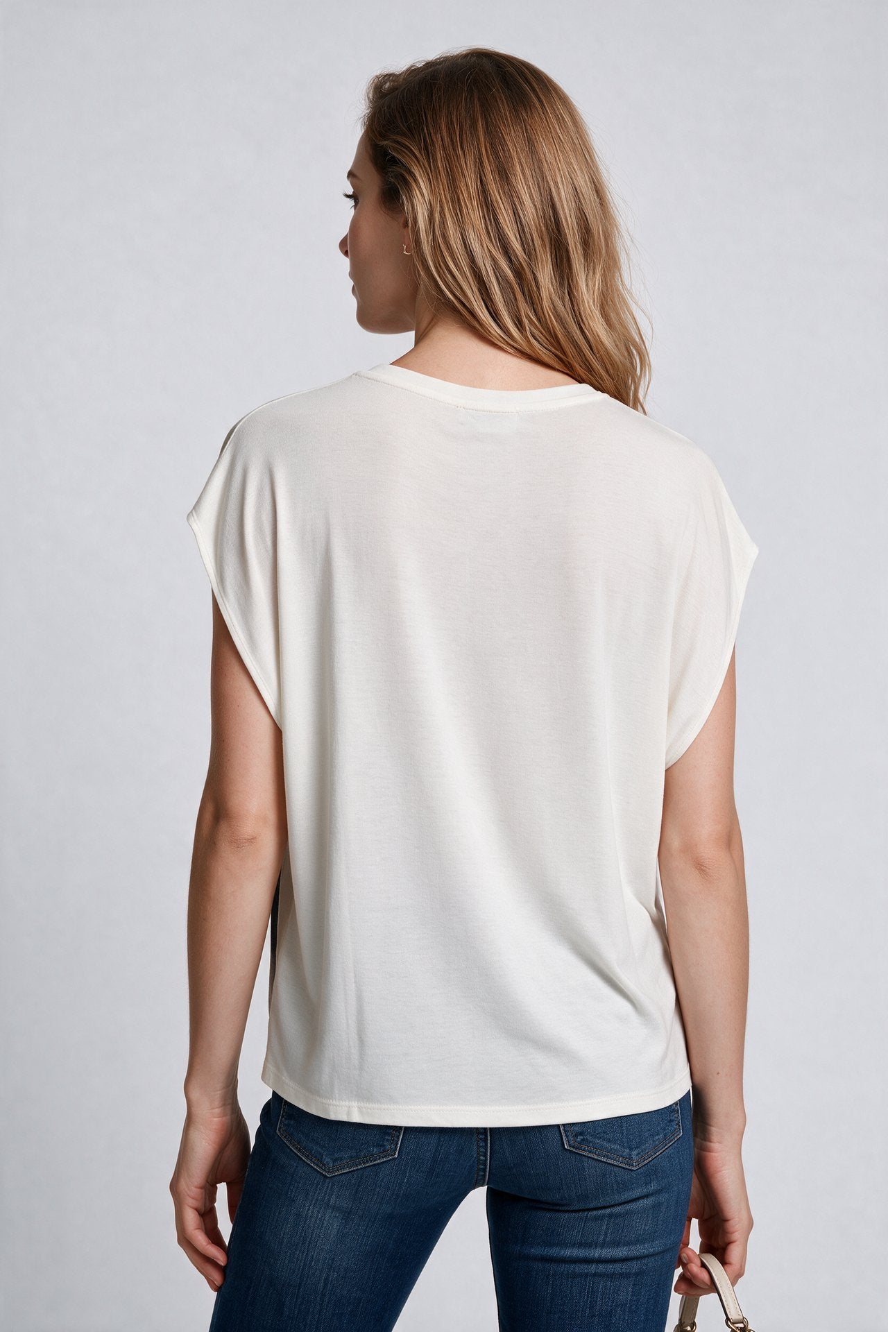 Daıdo Kadın Rahat Kesim V Yaka Yarasa Kol Çizgili Dokulu Pamuk Karışımlı T-Shirt Secondary image