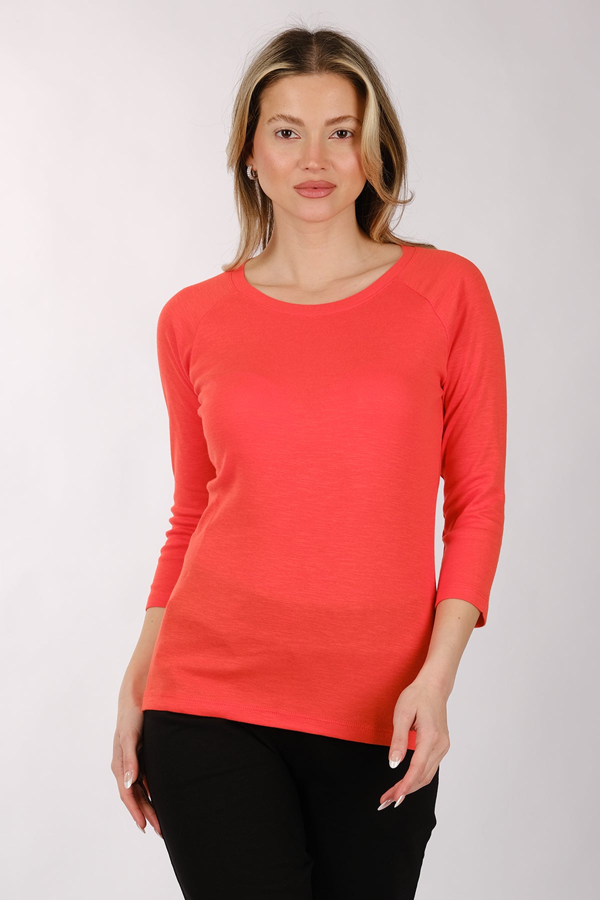 Daido Minimalist 3/4 Kol Yuvarlak Yaka Kadın T-Shirt - Günlük Şıklık Main image