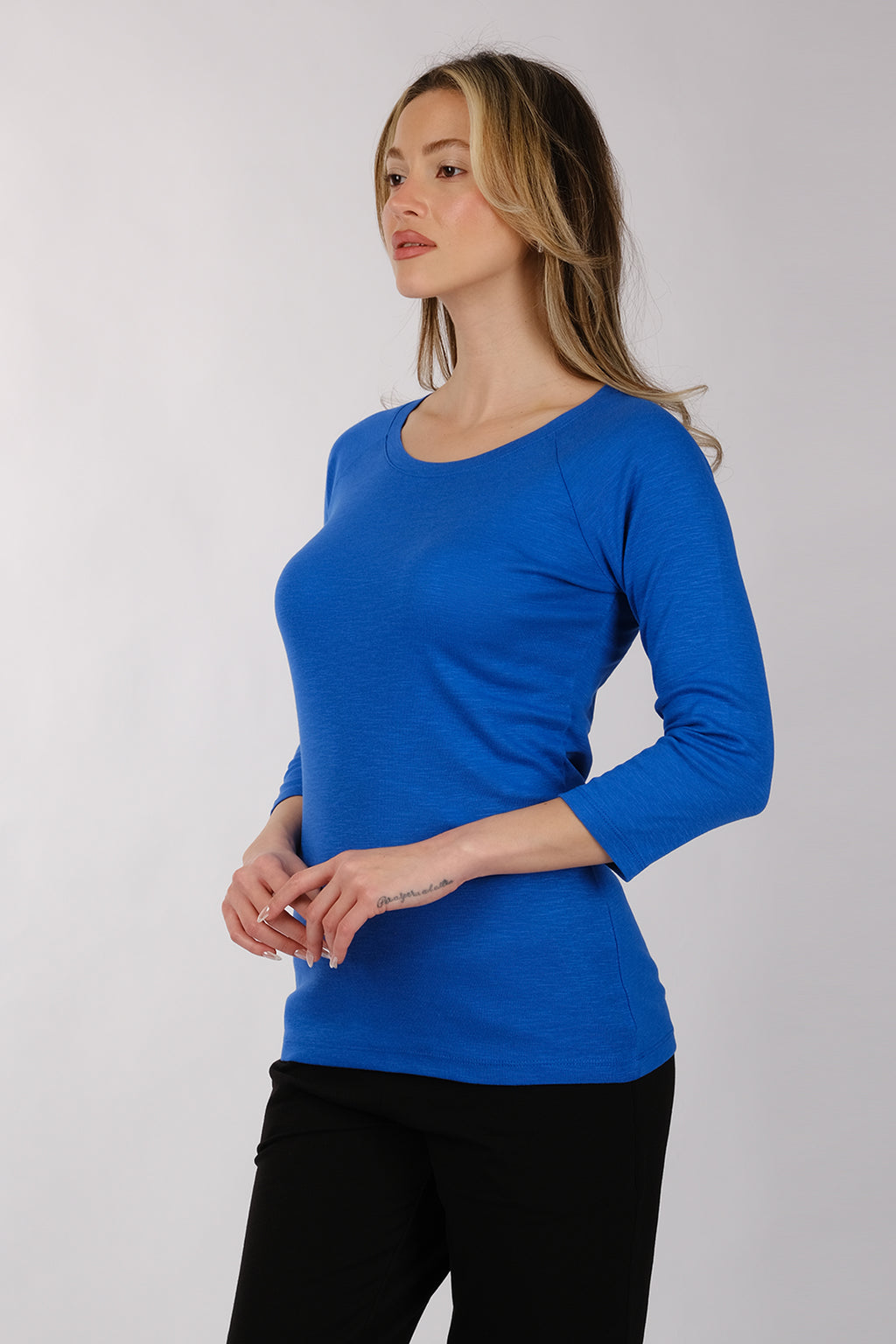 Daido Minimalist 3/4 Kol Yuvarlak Yaka Kadın T-Shirt - Günlük Şıklık
