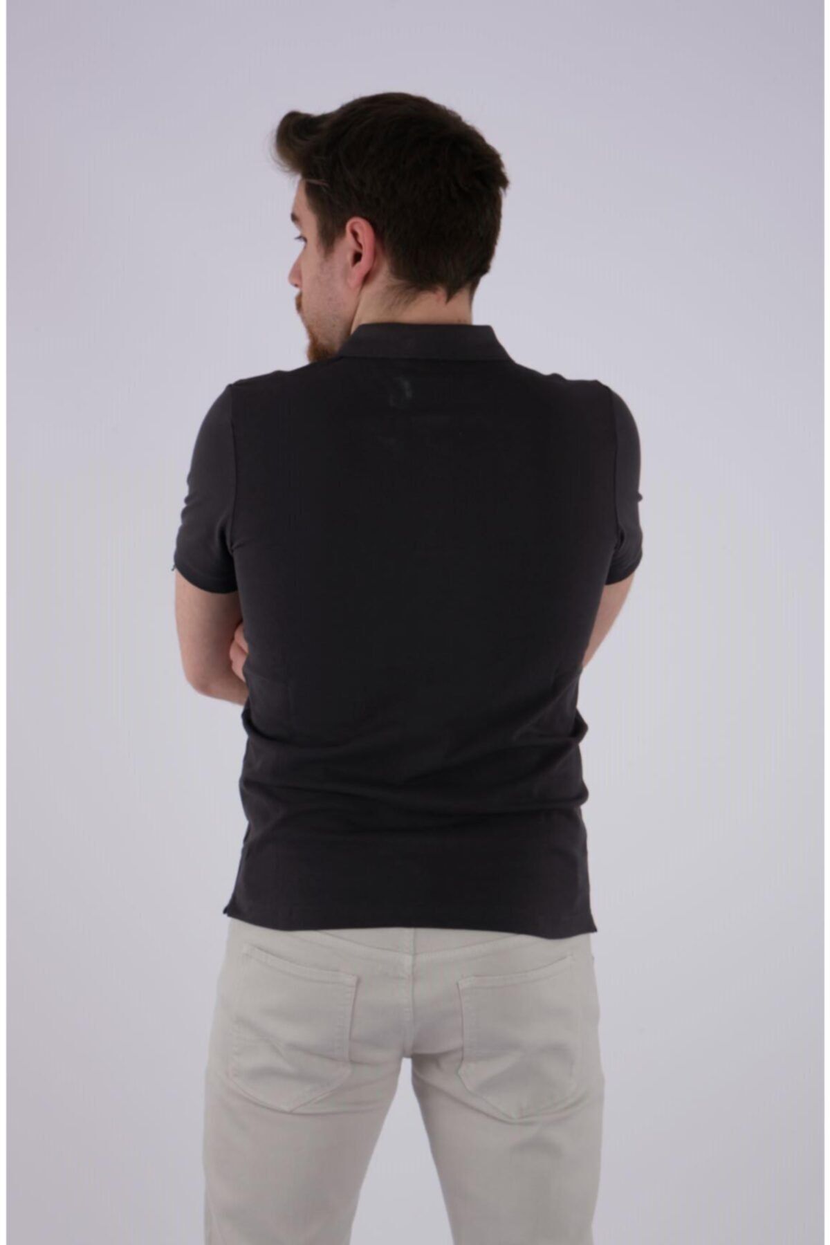 Desen Erkek Polo Yaka Kısa Kol T-Shirt - Minimalist ve Şık Secondary image