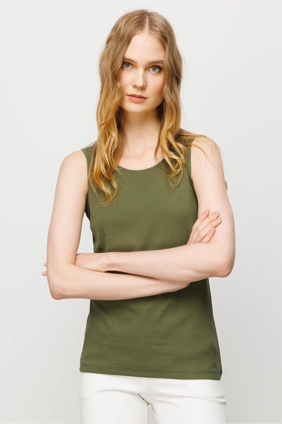 Desen Minimalist Kolsuz Yuvarlak Yaka Kadın T-Shirt - Günlük Stil Main image