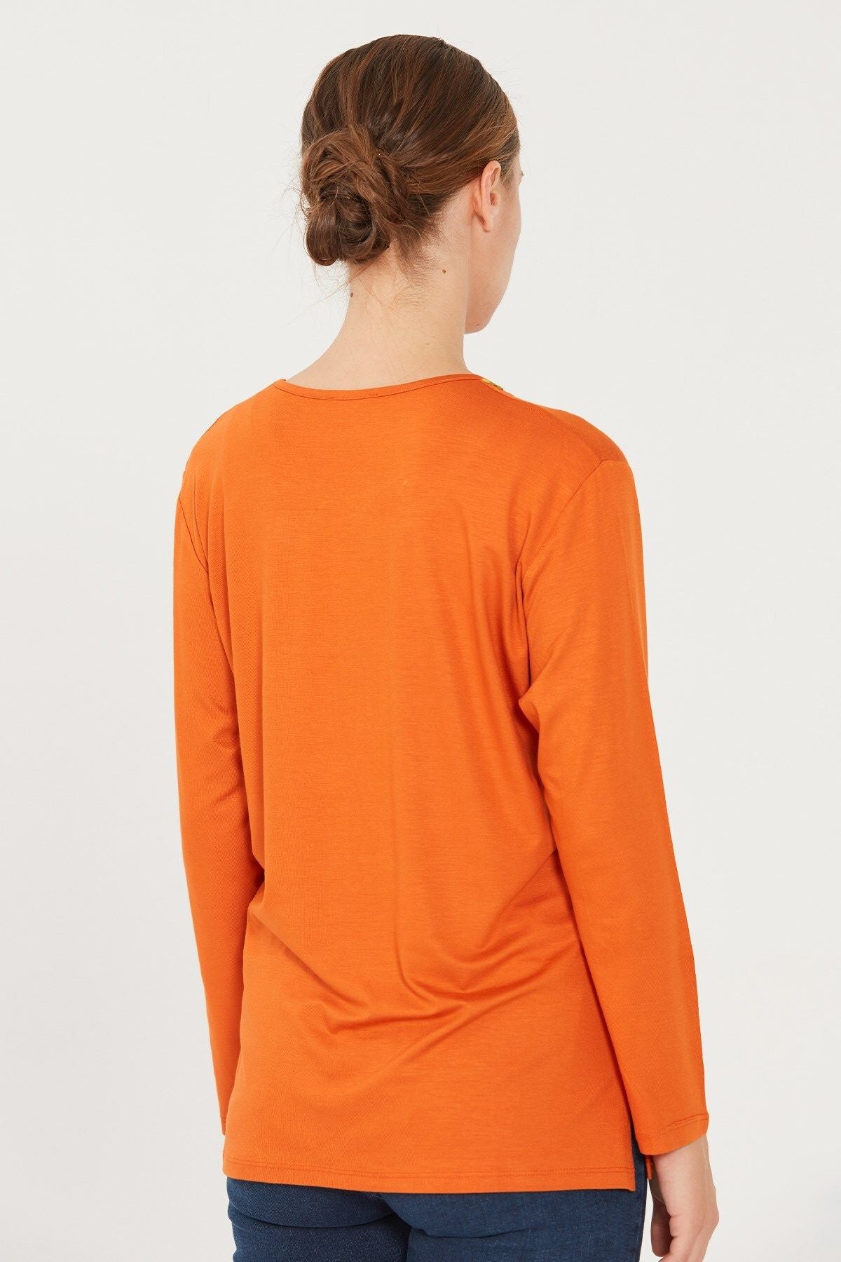 Desen Minimalist Nakışlı Uzun Kol Oversize Kadın Bluz