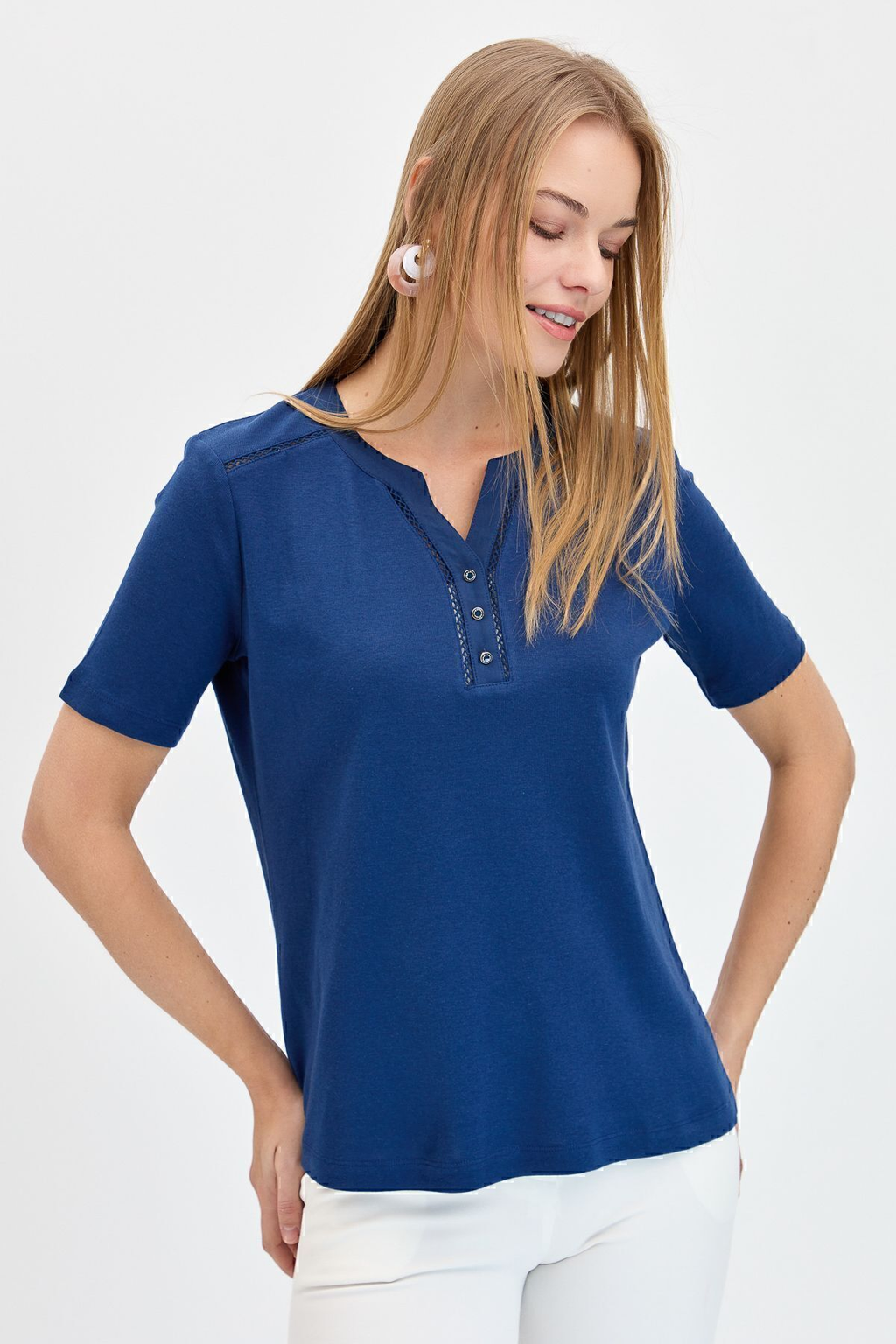 Desen Minimalist Kadın T-Shirt - Kısa Kol - Rahat Kesim