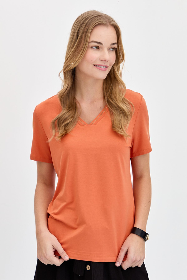 Desen Minimalist Kadın T-Shirt - Kısa Kol - Rahat Kesim