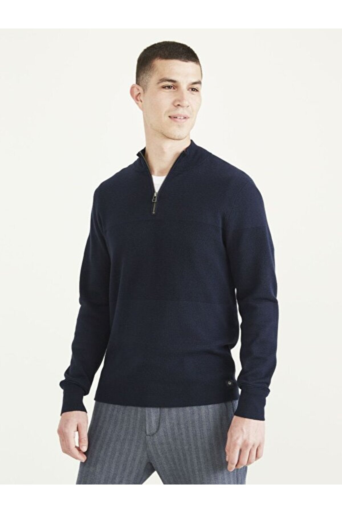 Dockers Minimalist Uzun Kol Erkek Sweatshirt - Günlük Tarz Main image