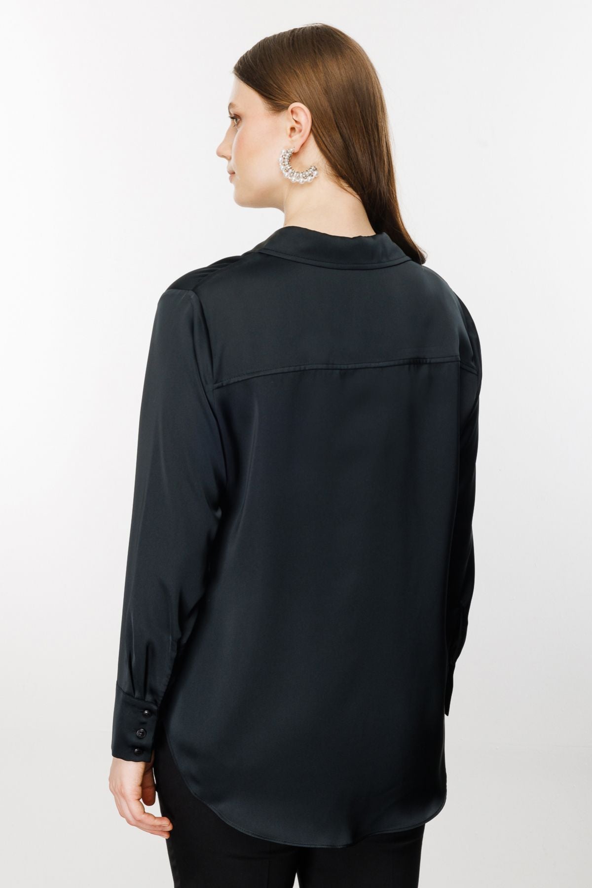 Ekol Oversize Minimalist Uzun Kol Saten Bluz - Gömlek Yaka