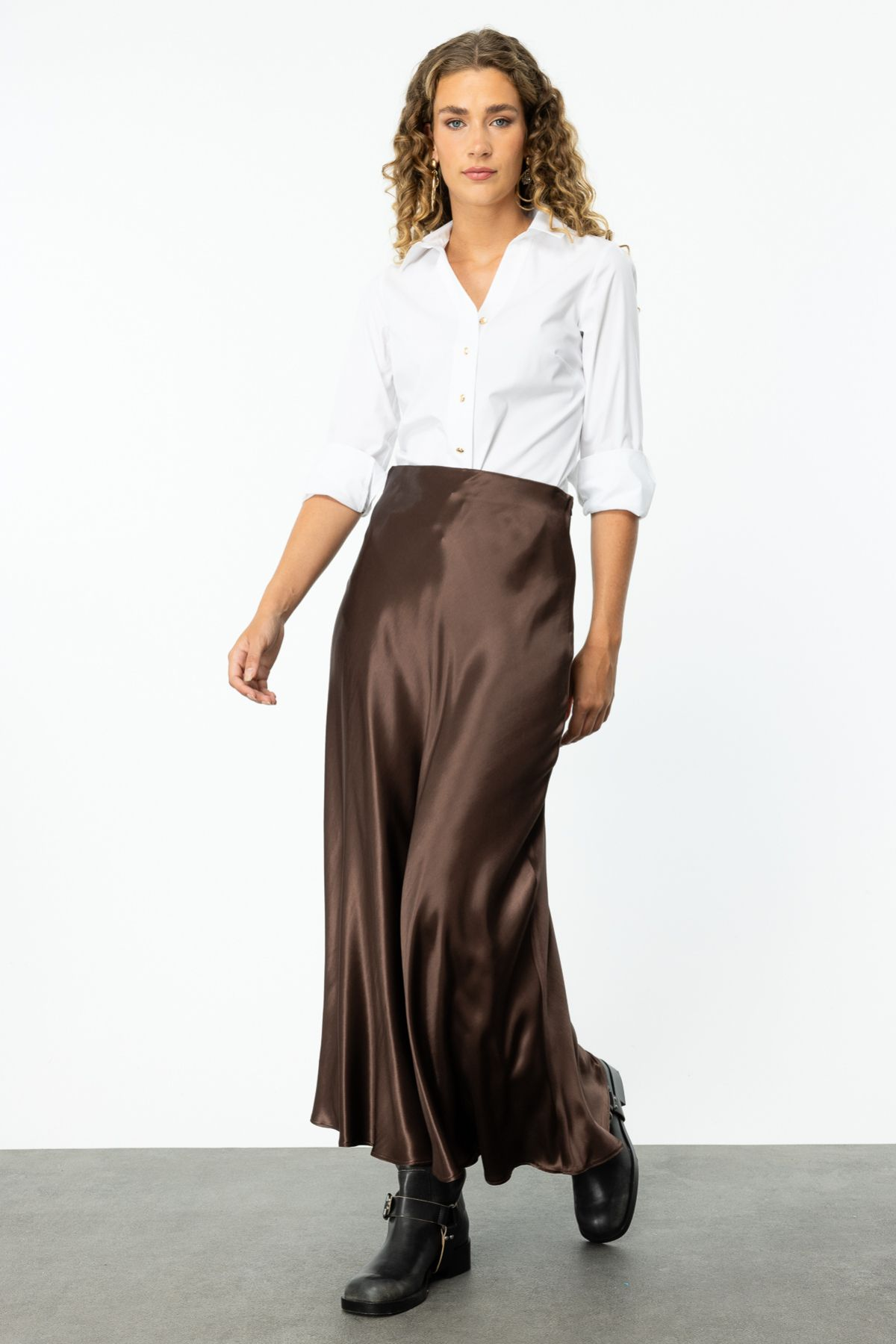 Ekol Minimalist Maxi Saten Etek - Şık ve Rahat Secondary image