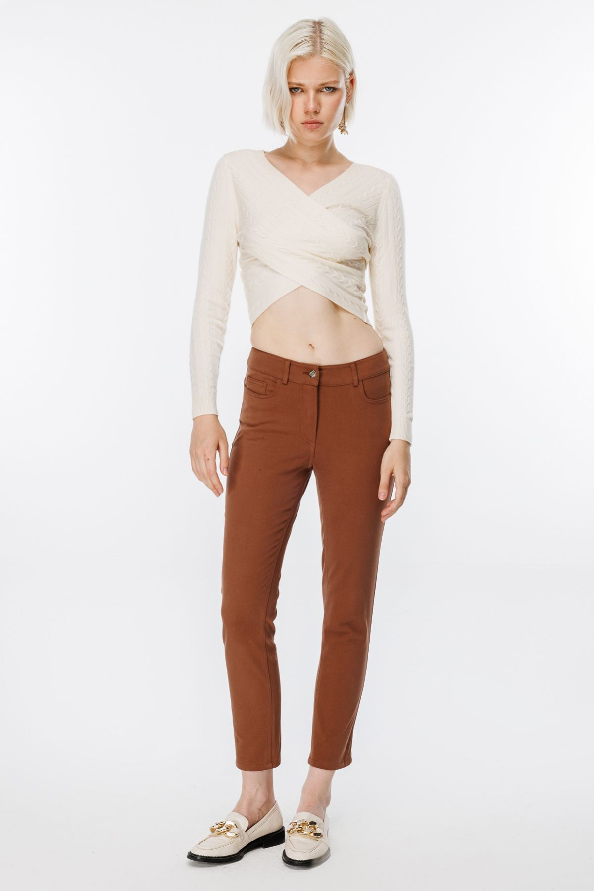Ekol Kadın Crop Pantolon: Minimalist, Günlük Şıklık Main image