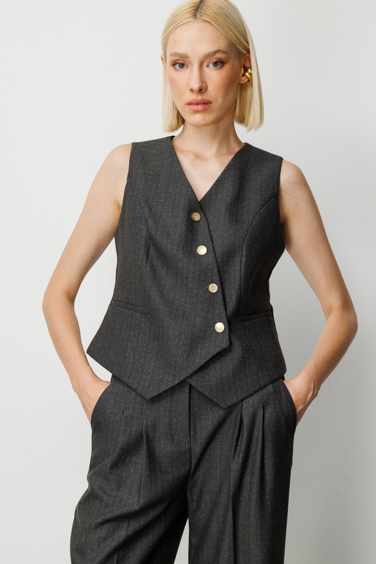 Ekol Minimalist V Yaka Kolsuz Crop Yelek - Günlük & İş Kombinleri İçin
