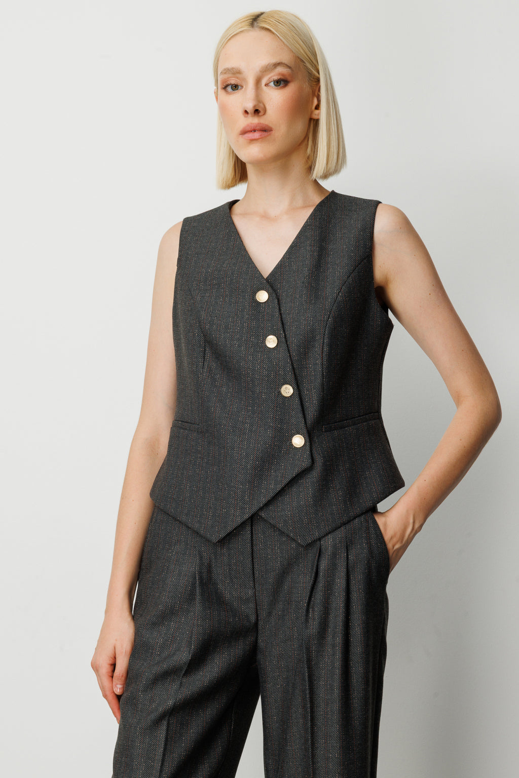Ekol Minimalist V Yaka Kolsuz Crop Yelek - Günlük & İş Kombinleri İçin