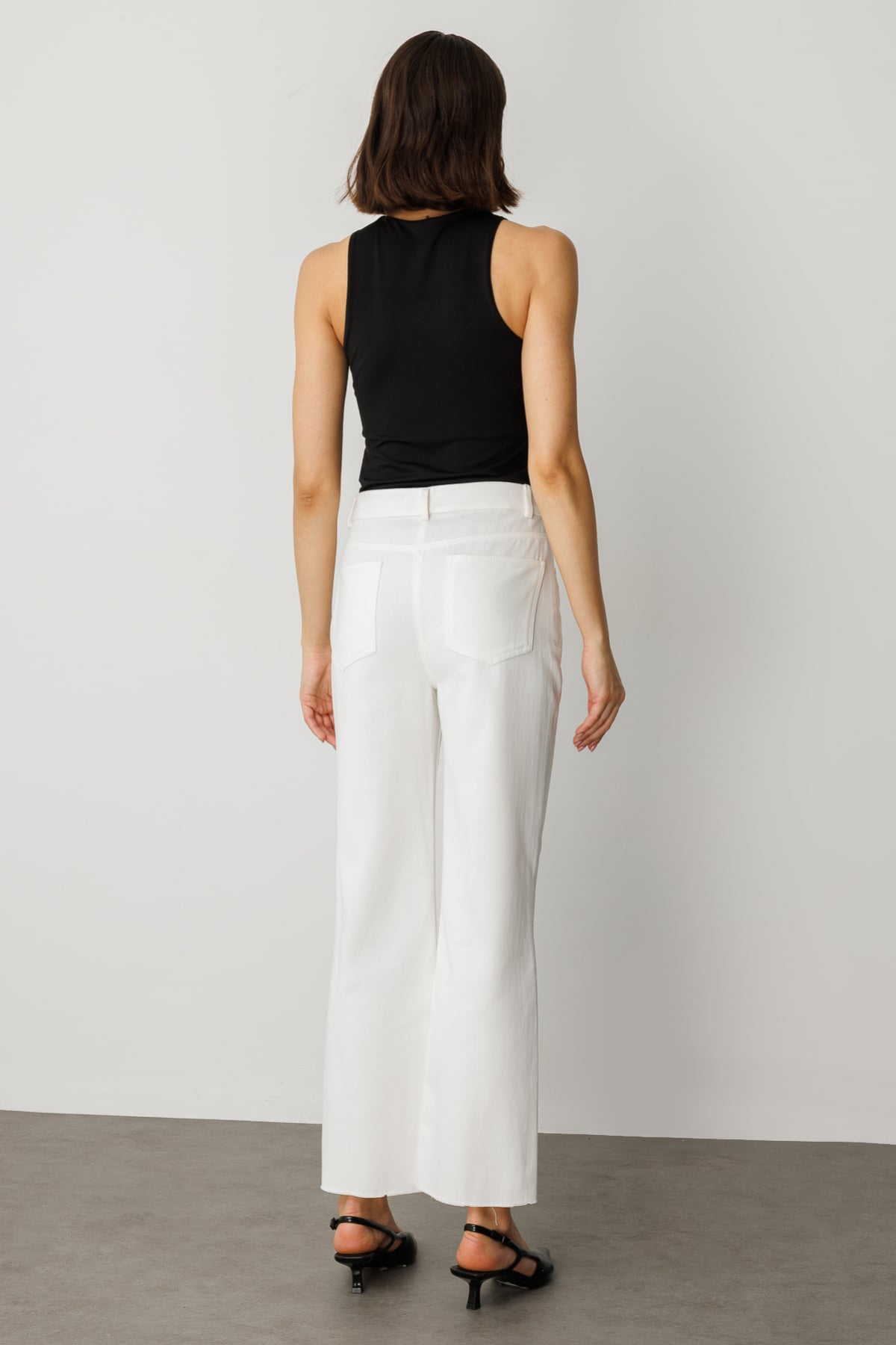 Ekol Pul Çiçek İşlemeli Kot Pantolon