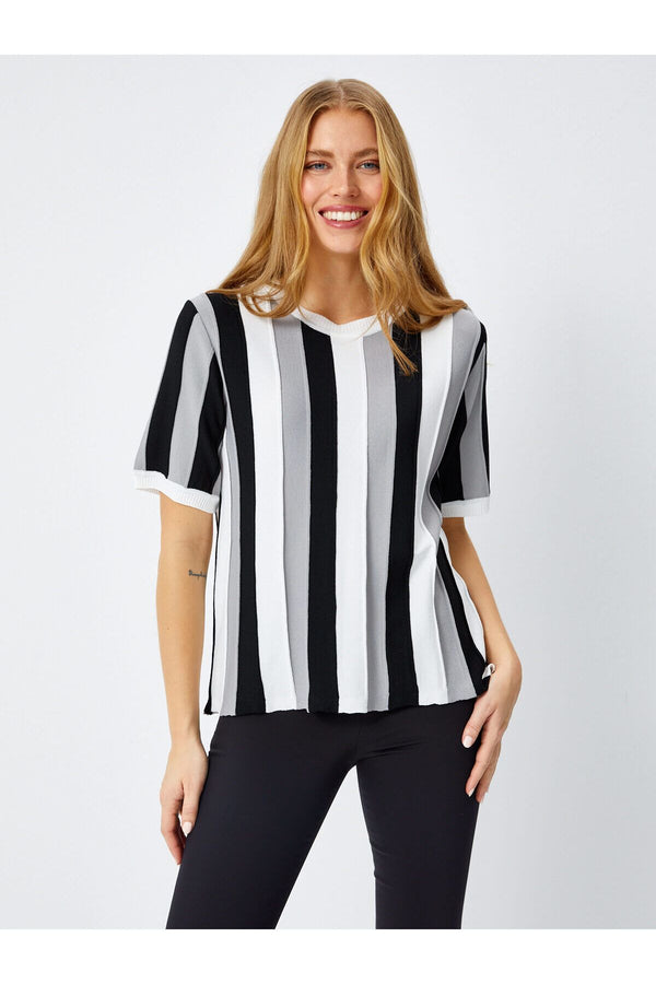 Faik Sönmez Oversize Çizgili Triko - Minimalist Stil