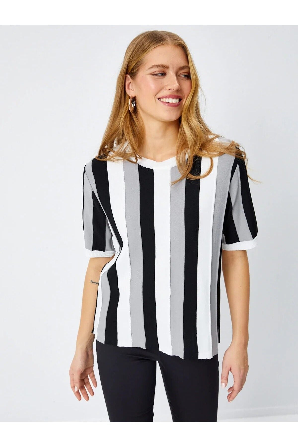 Faik Sönmez Oversize Çizgili Triko - Minimalist Stil