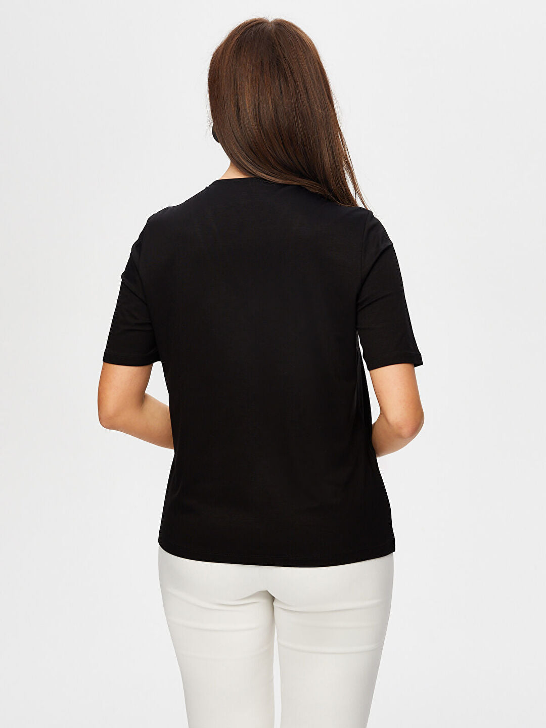 Faik Sönmez Kadın Regular Kalıp Viskon Kısa Kollu T-Shirt Zincir Şeritli V Yaka