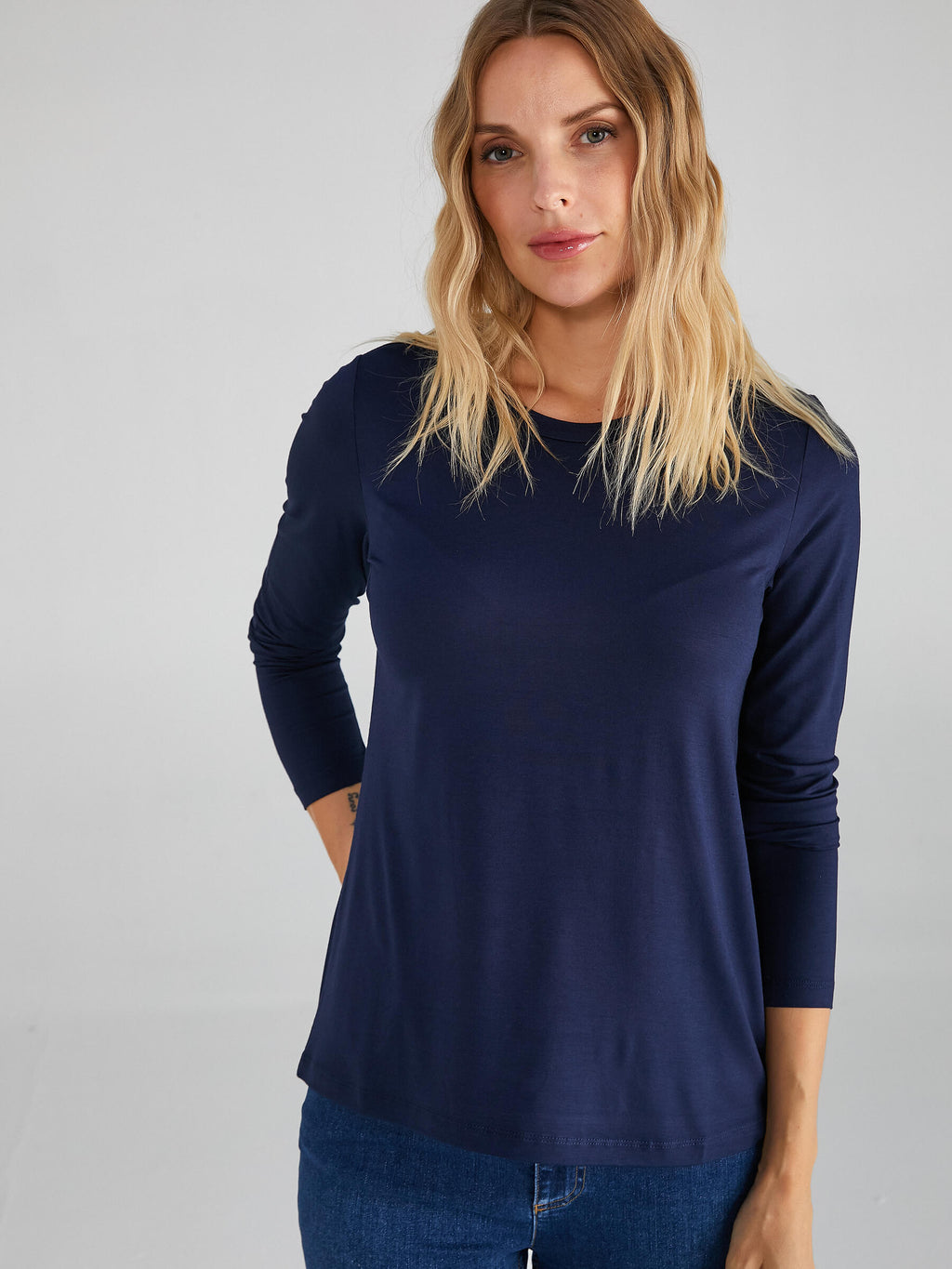 Faik Sönmez Minimalist Oversize Uzun Kol Kadın T-Shirt - Günlük Şıklık