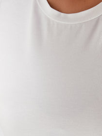 Faik Sönmez Minimalist Yuvarlak Yaka Kısa Kol Kadın Tişört - Günlük