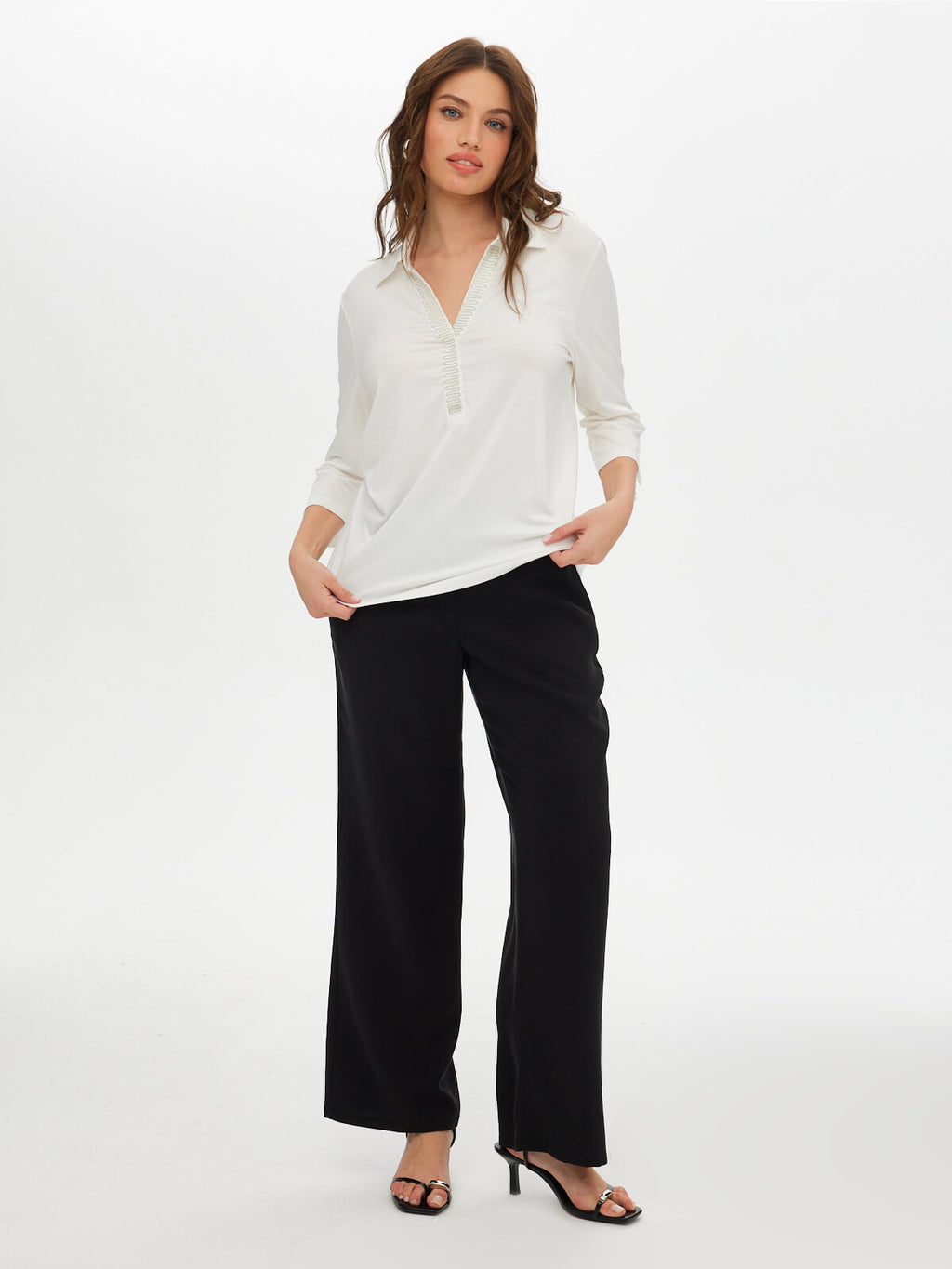 Faik Sönmez Yakası Ve Kol Ucu Zincir Şerit Detaylı 3/4 Kol Örme Bluz
