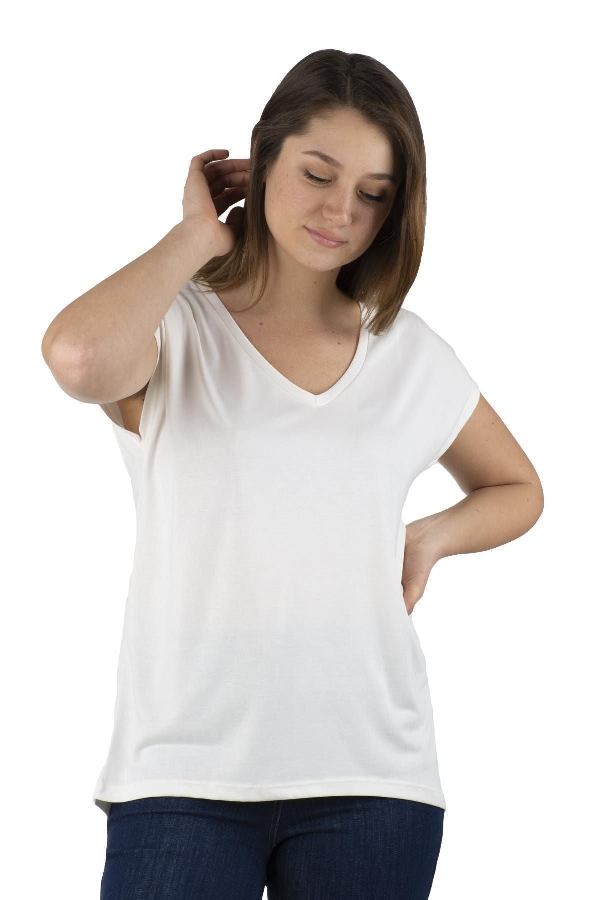 Garmenty Oversize V Yaka Kadın T-Shirt - Rahat ve Şık Secondary image