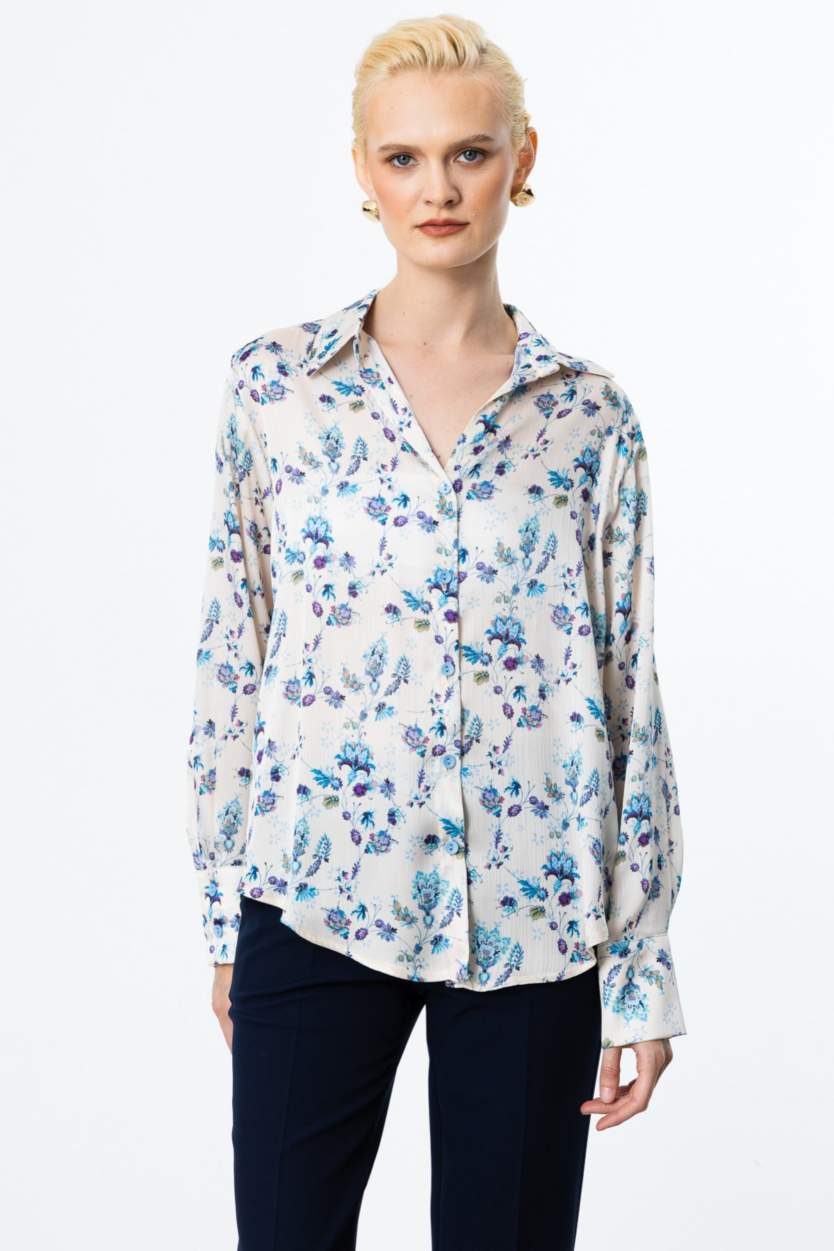 On Minimalist Çiçekli Desen Kadın Gömlek - Uzun Kol - Regular Fit Secondary image