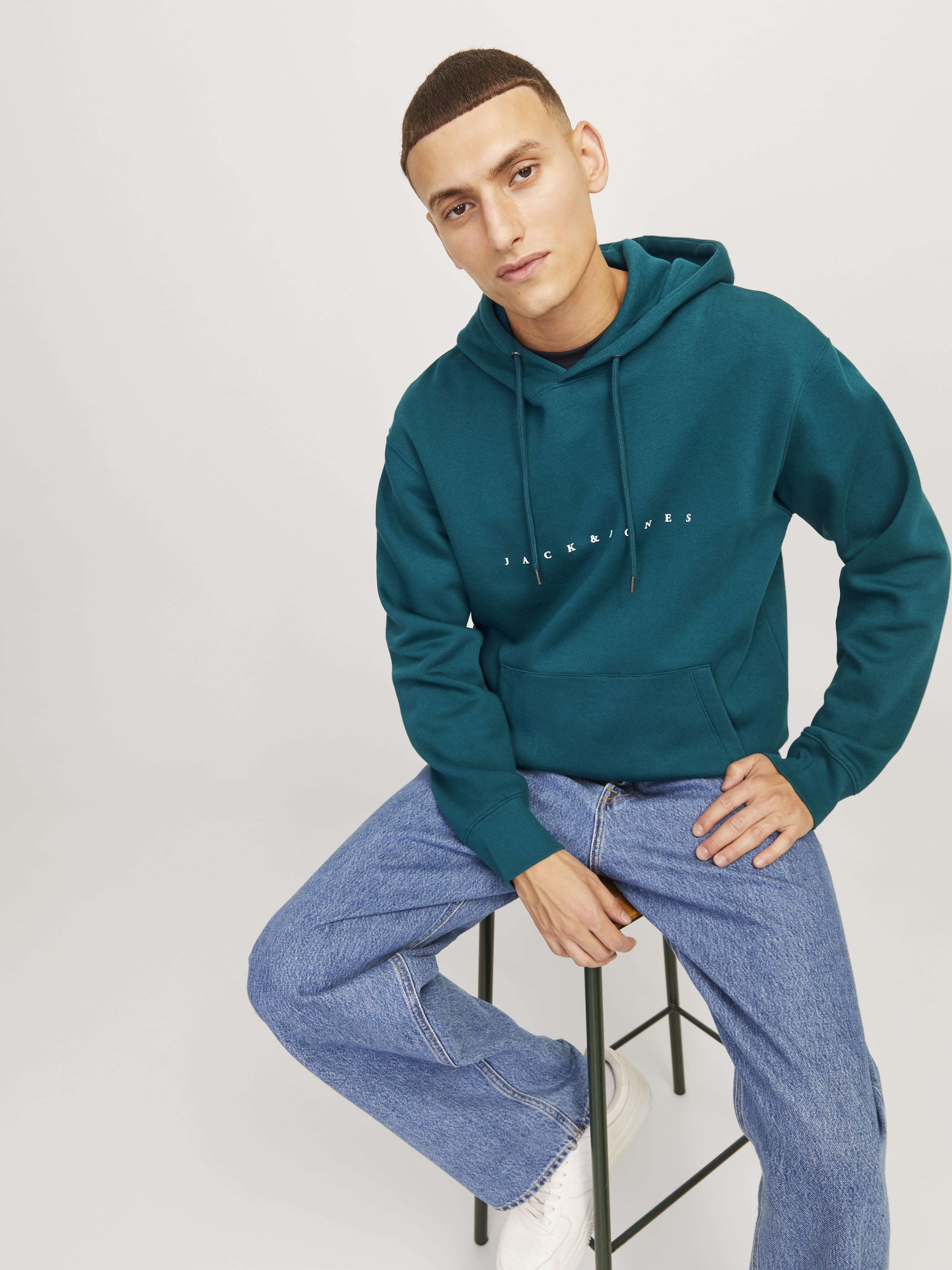 Jack&Jones Erkek Oversize Kapüşonlu Sweatshirt - Rahat ve Şık Günlük Stil