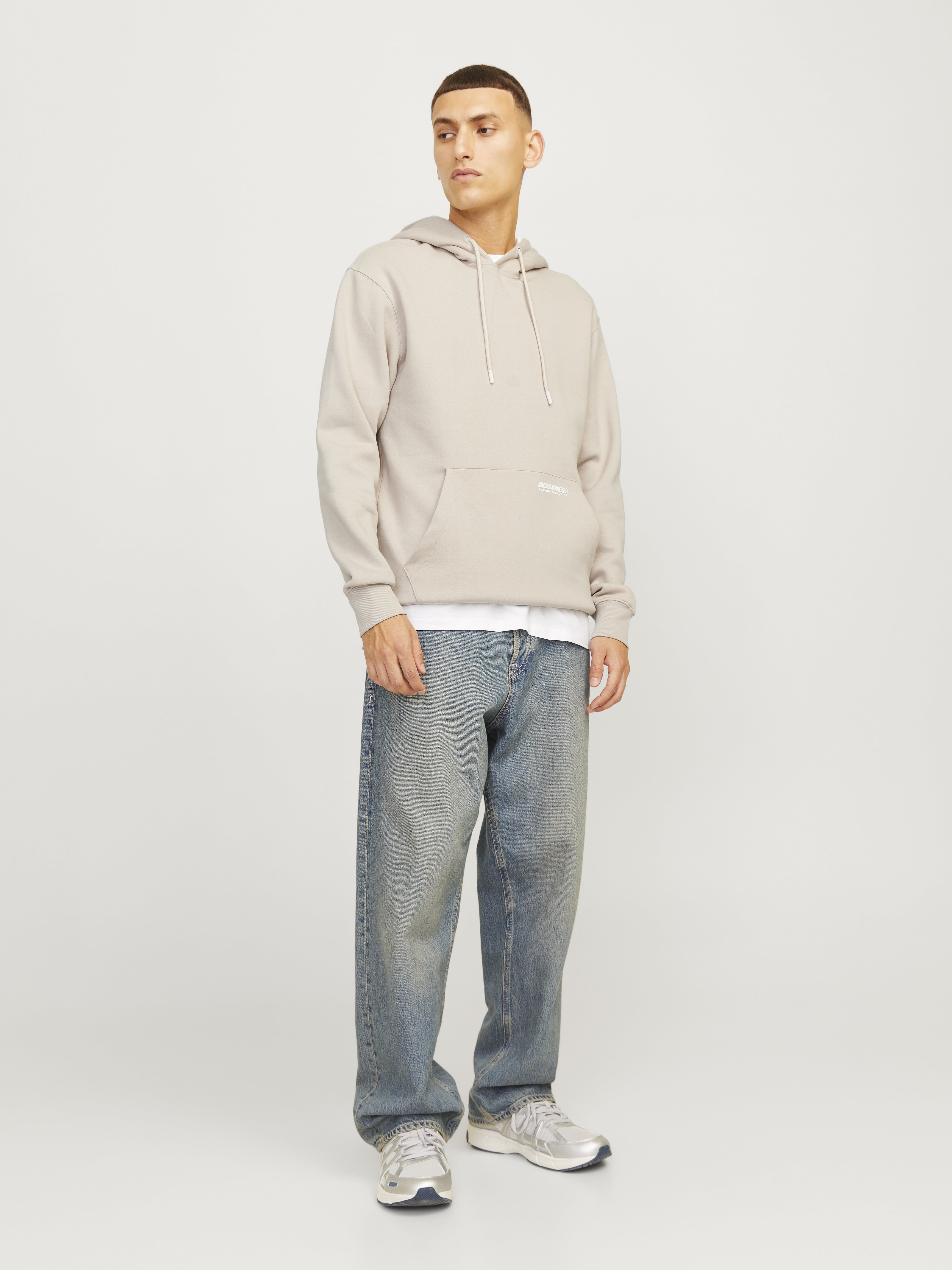Jack&Jones Erkek Oversize Kapüşonlu Sweatshirt - Minimalist Günlük Main image
