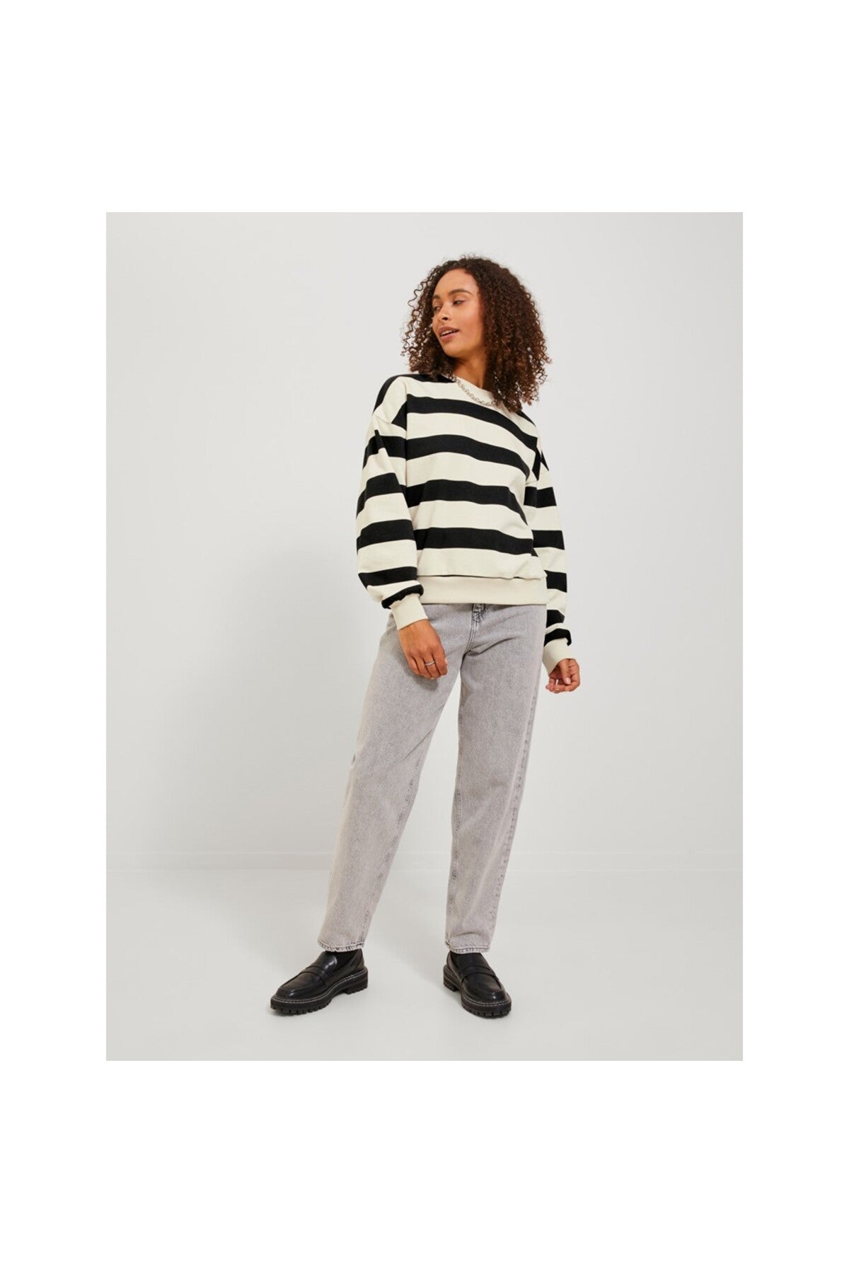 Jack&Jones JJXX Oversize Çizgili Uzun Kol Kadın Sweatshirt - Günlük Şıklık Main image