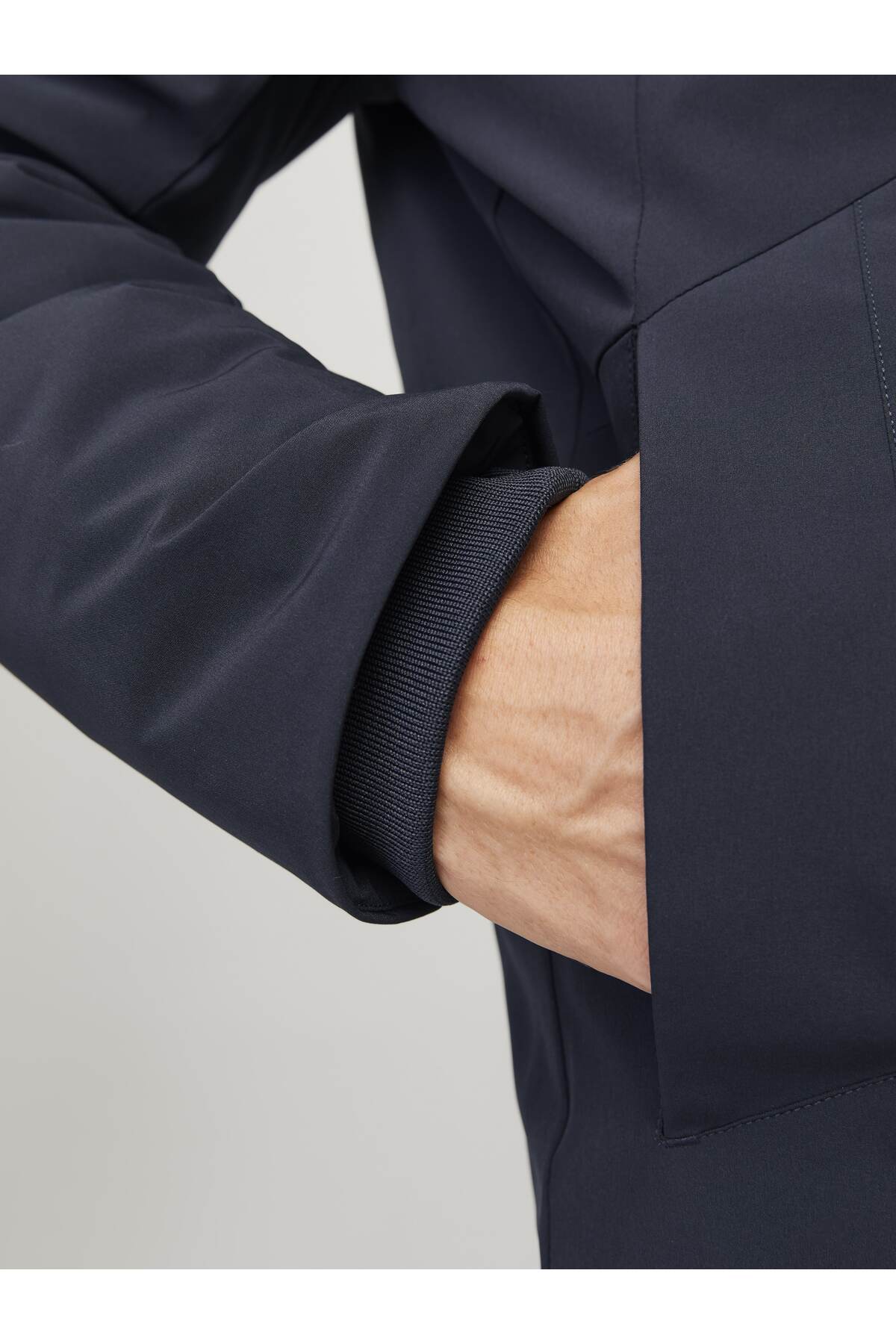 Jack&Jones Minimalist Kapüşonlu Oversized Erkek Mont - Günlük Kullanım Secondary image