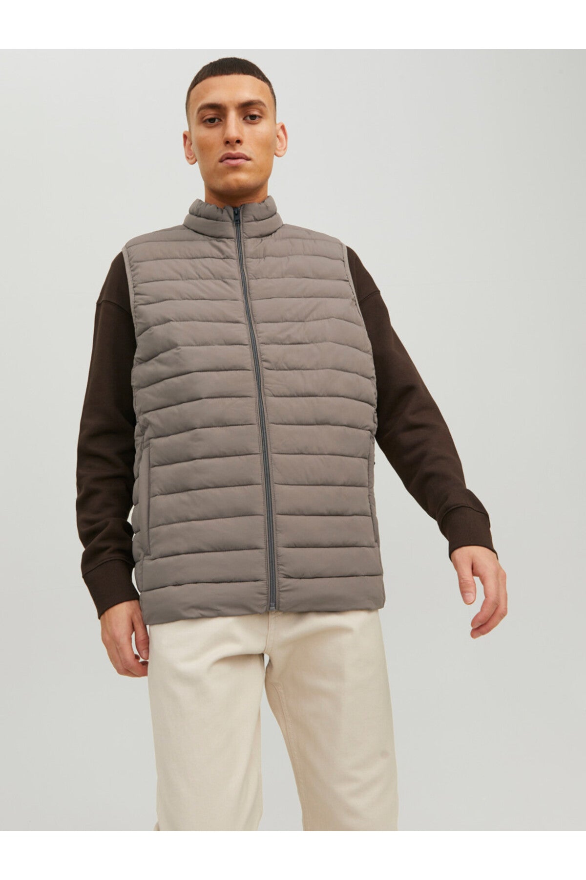 Jack&Jones Oversize Fermuarlı Yaka Erkek Yelek - Minimalist Tarz Secondary image